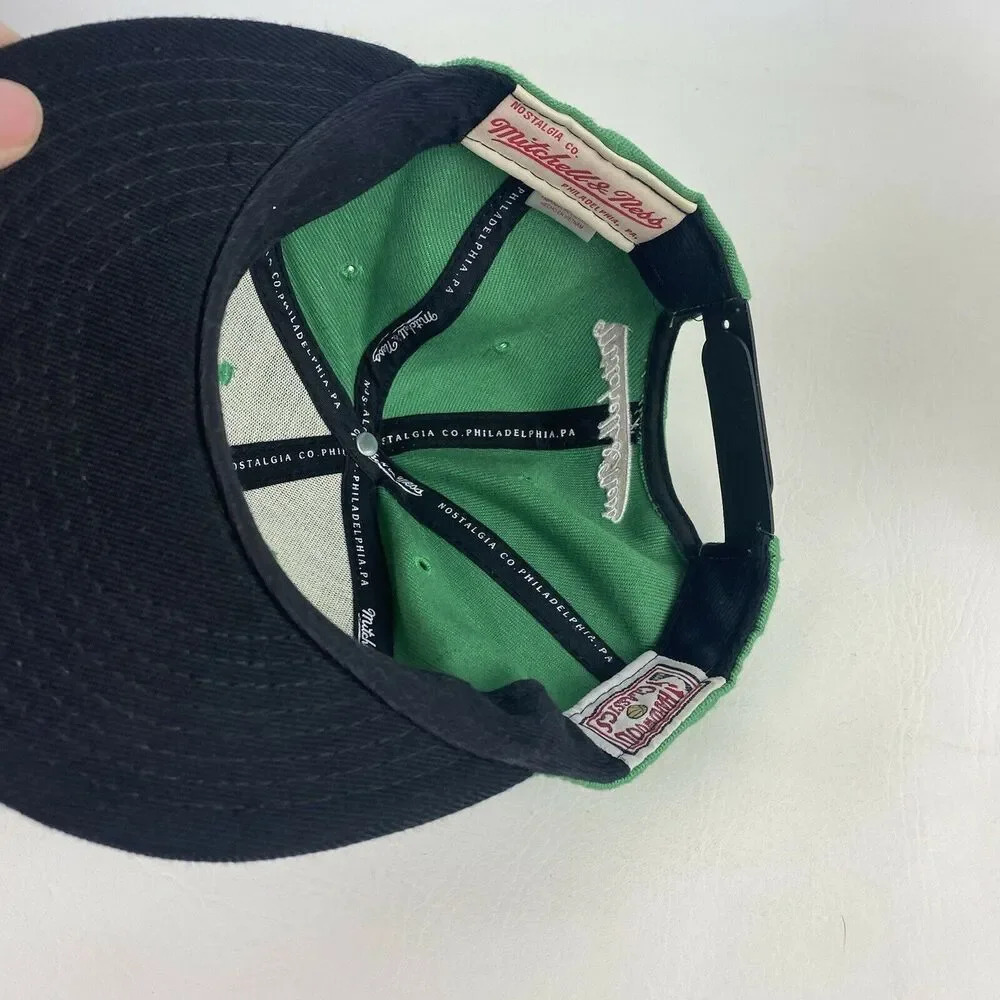 Vtg Mitchell &‎ Ness Boston Celtics Hat Hardwood Classics Vintage Snapback Cap